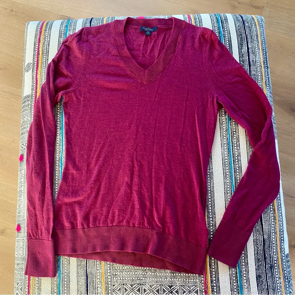 Brooks Brothers Saxxon wool v-neck sweater